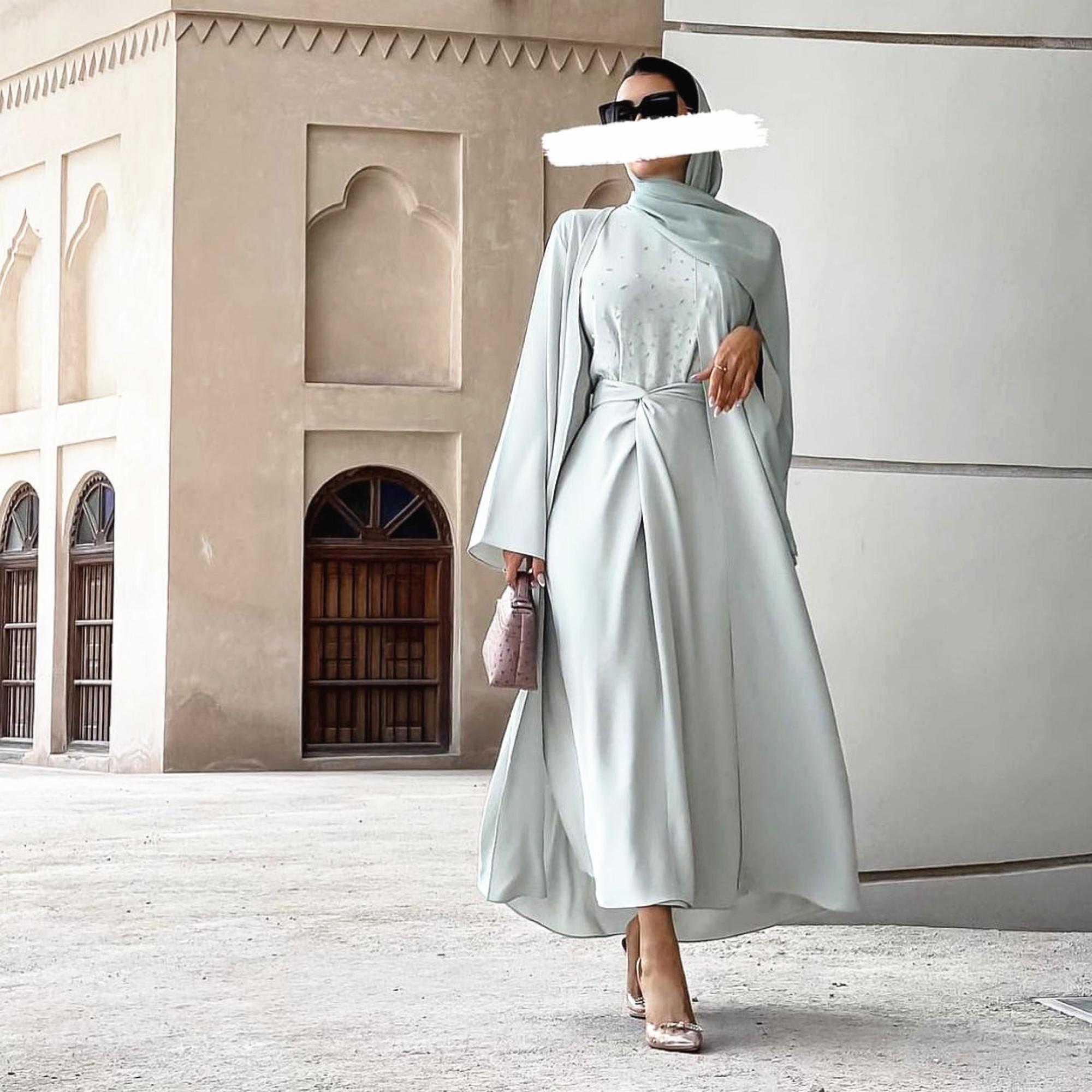 Kleid hijam